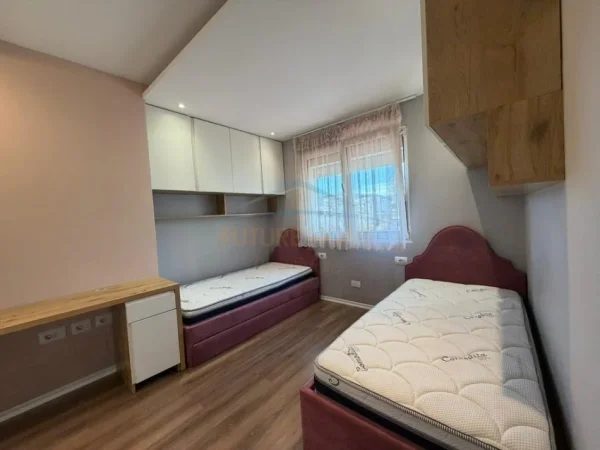 Tirane, jepet me qera apartament 2+1+2 Kati 5, 65 m² 1.000 € (SHESHI WILLSON)