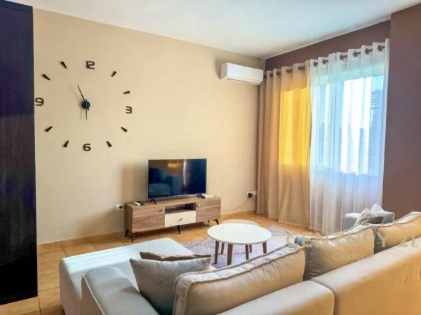 apartament 1+1+post parkimi tek Rruga e Barrikadave kati5, 72 m² 750 €