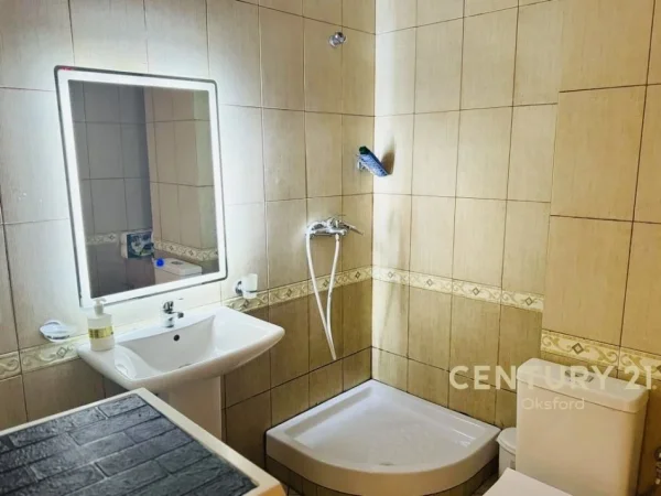 apartament 1+1+post parkimi tek Rruga e Barrikadave kati5, 72 m² 750 €
