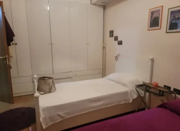 Tirane, jepet me qera apartament 2+1 Kati 3, 70 m² 600 € 