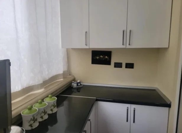 Tirane, jepet me qera apartament 2+1 Kati 3, 70 m² 600 € 