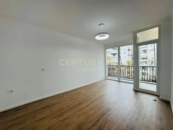 Tirane, shitet apartament 1+1 Kati 7, 54 m² 115.000 € (Don Bosko)