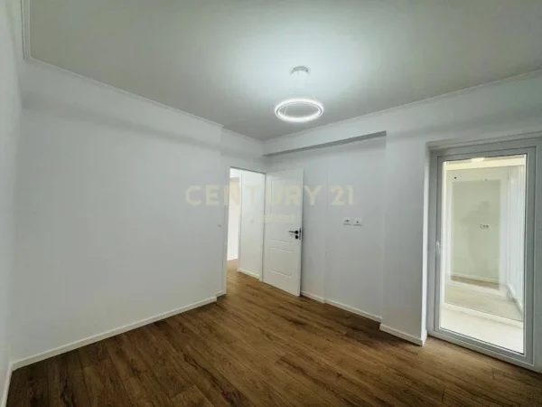 Tirane, shitet apartament 1+1 Kati 7, 54 m² 115.000 € (Don Bosko)