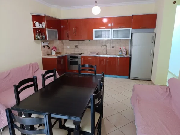 Vlore, jap me qera apartament 2+1 Kati 6, 114 m² 401 € (Zaho koka vlor)