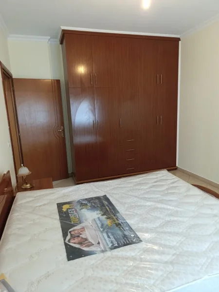Vlore, jap me qera apartament 2+1 Kati 6, 114 m² 401 € (Zaho koka vlor)