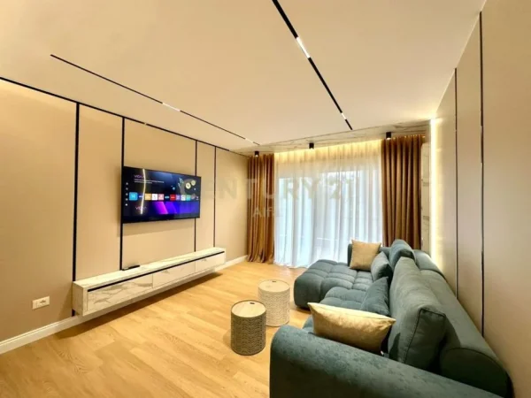 Tirane, jepet me qera apartament 2+1 Kati 2, 100 m² 1.300 € (liqeni Thate)