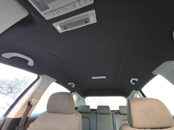 Tirane, shes makine Seat Altea Benzin+Gaz, e zeze manuale Klima 250.000 km 2.500 €