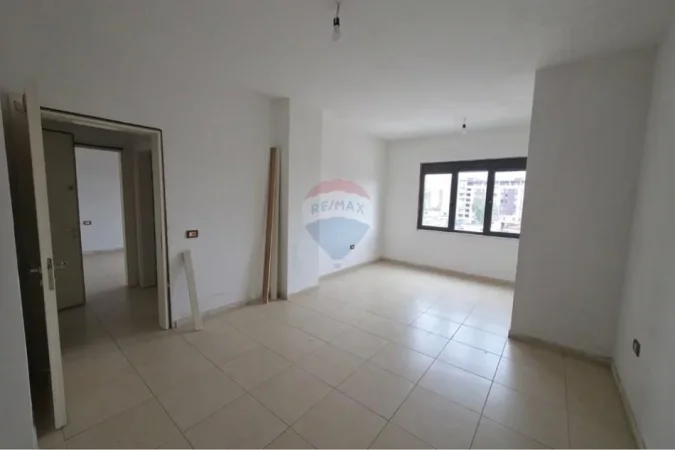 Tirane, shitet apartament 1+1+Ballkon Kati 5, 88.700 € (Tek casa italia)