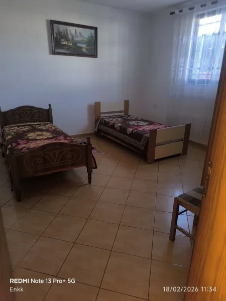 Tirane, jepet me qera shtepi 1+1+Aneks+Ballkon Kati 1, 75 m² 350 € 