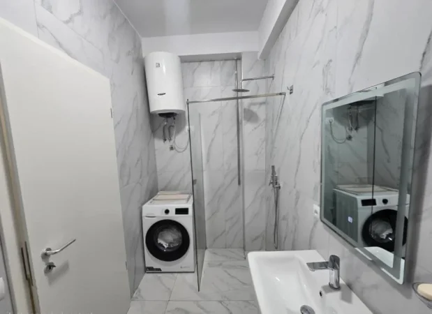 Tirane, shitet apartament 1+1+Ballkon Kati 5, 60 m² 110.000 € (Ali Demi)