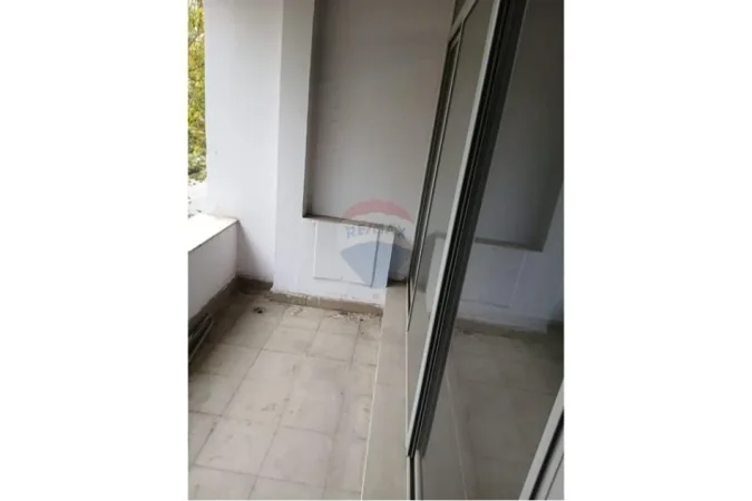 Tirane, jepet me qera apartament , 103 m² 570 € (Rruga Vaçe Zela, Tiranë)