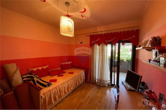 Tirane, shitet apartament , 202 m² 529.999 € (Garda)