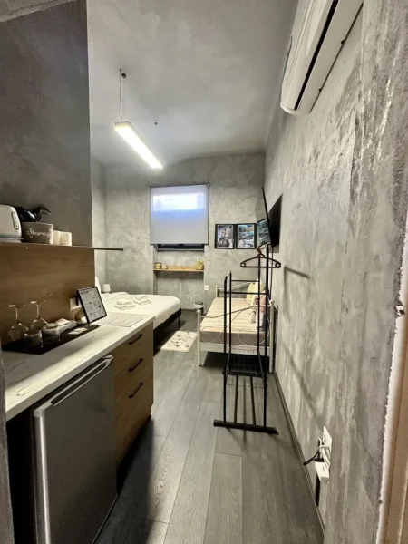 Tirane, garsonier ( Studio Nr 4 )