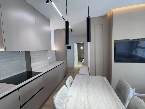 Tirane, jap me qera apartament 1+1+Ballkon Kati 6, 500 €