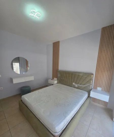 Tirane, jepet me qera apartament 1+1 Kati 2, 68 m² 500 € (5 maj)