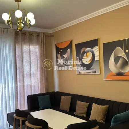 Tirane, jepet me qera apartament 1+1 Kati 7, 60 m² 500 € (5 Maji)