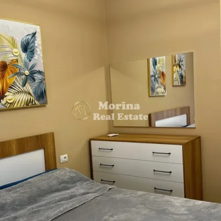 Tirane, jepet me qera apartament 1+1 Kati 7, 60 m² 500 € (5 Maji)