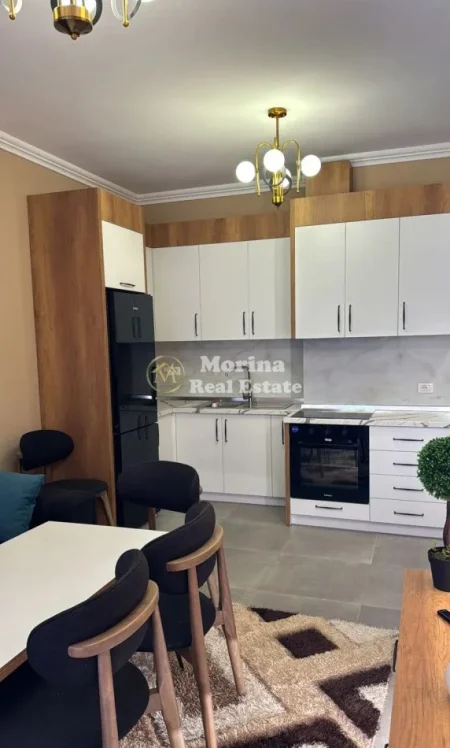 Tirane, jepet me qera apartament 1+1 Kati 7, 60 m² 500 € (5 Maji)