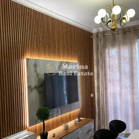 Tirane, jepet me qera apartament 1+1 Kati 7, 60 m² 500 € (5 Maji)