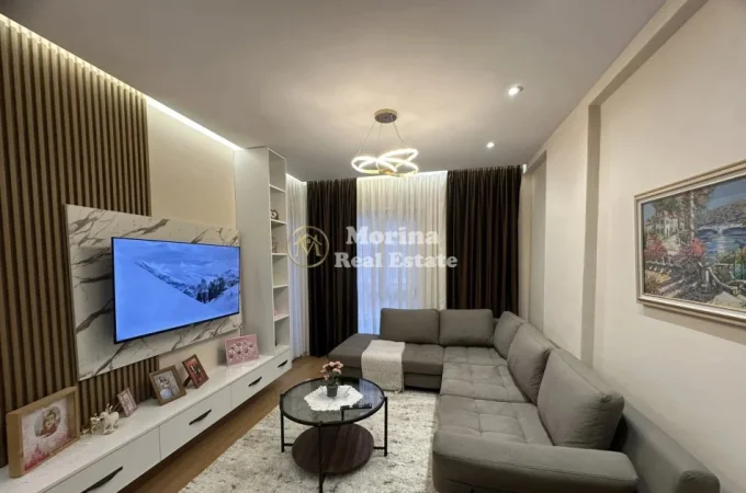 Tirane, jepet me qera apartament 2+1 Kati 6, 90 m² 650 € (Univers City)