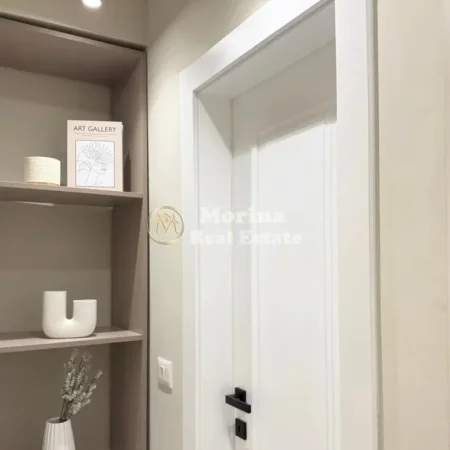 Shqiperi, shiten 2 apartamente 1+1 Kati 4, 65 m² 200.000 € (21 Dhjetori)