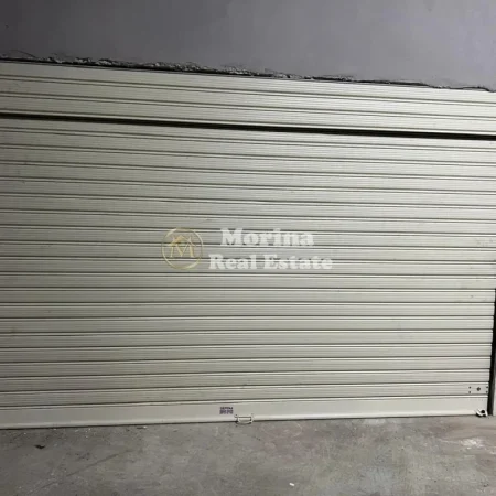 Tirane, jepet me qera ambjent biznesi Kati 1, 110 m² 800 € (Farmacia 10)