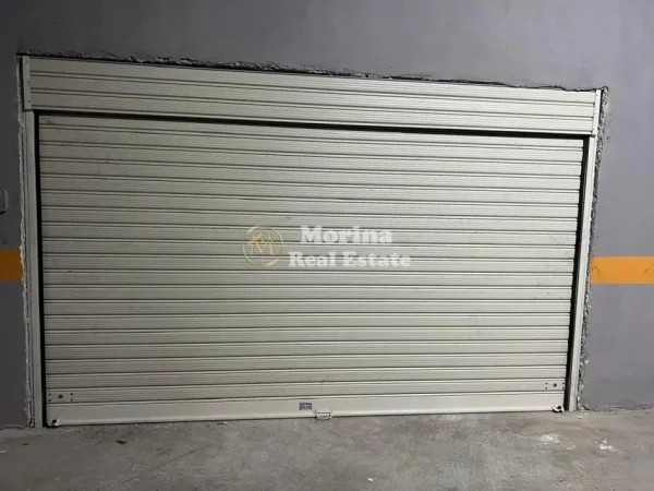 Tirane, jepet me qera ambjent biznesi Kati 1, 110 m² 800 € (Farmacia 10)