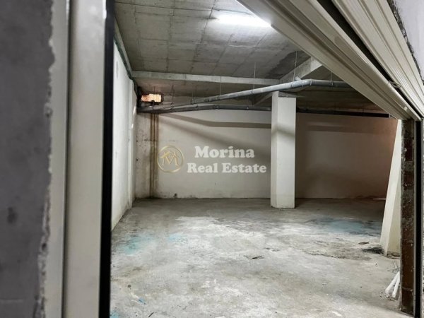 Tirane, jepet me qera ambjent biznesi Kati 1, 110 m² 800 € (Farmacia 10)