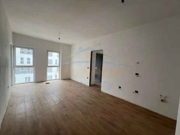 Tirane, shitet apartament 2+1+Ballkon Kati 5, 87 m² 122.220 € 