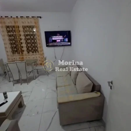 Tirane, jepet me qera shtepi 1+1 Kati 1, 50 m² 300 € (Kamez)