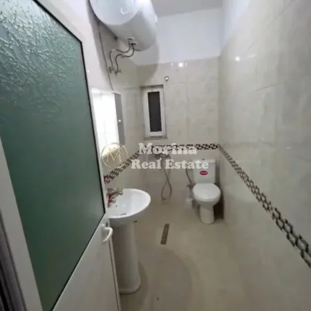 Tirane, jepet me qera shtepi 1+1 Kati 1, 50 m² 300 € (Kamez)