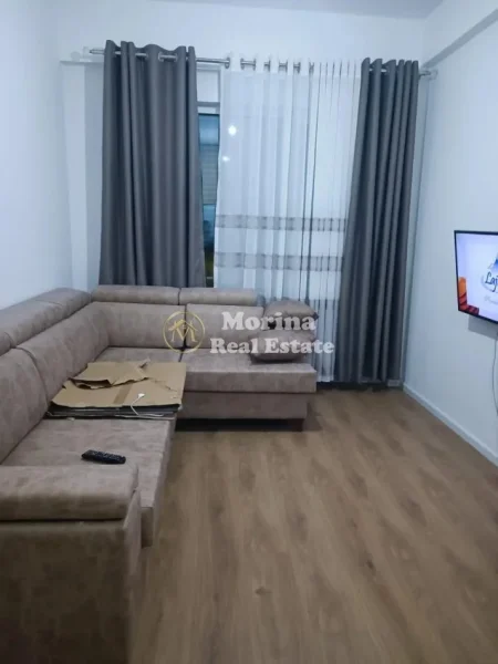 Tirane, jepet me qera apartament 1+1 Kati 2, 60 m² 20 € (Fresku)