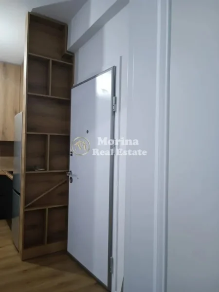 Tirane, jepet me qera apartament 1+1 Kati 2, 60 m² 20 € (Fresku)