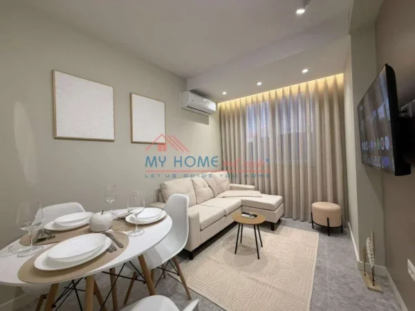 Tirane, shitet apartament 2+1+Ballkon Kati 5, 65 m² 200.000 € (21 Dhjetori)