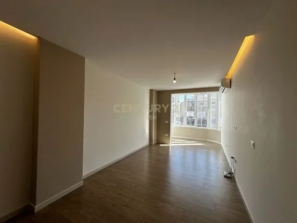 Tirane, shitet apartament 2+1 Kati 2, 128 m² 295.000 € (Zogu i zi)