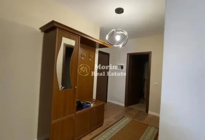 Tirane, jepet me qera apartament 2+1 Kati 6, 108 m² 600 € (Bulevardi i Ri)