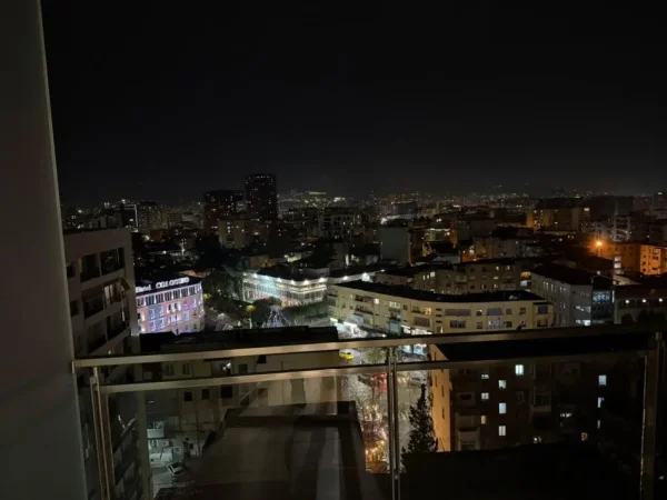 Tirane, jepet me qera nga Pronari, pa-komision apartament 2+1+Ballkon Kati 9, 104 m² 1.250 € (Rruga Mine Peza, Golden Tower Residence)