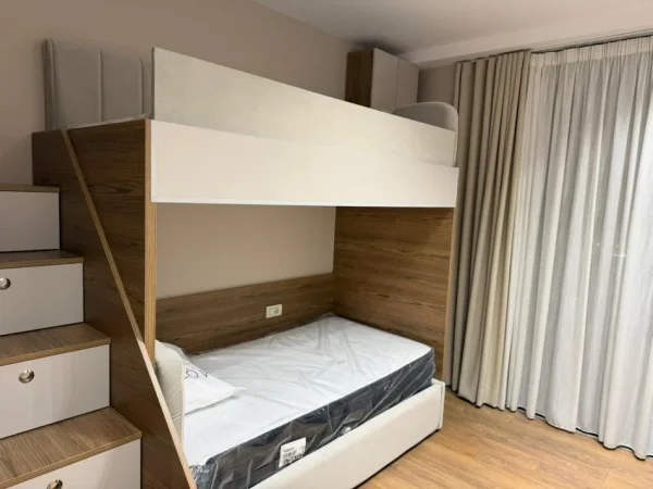 Tirane, jepet me qera nga Pronari, pa-komision apartament 2+1+Ballkon Kati 9, 104 m² 1.250 € (Rruga Mine Peza, Golden Tower Residence)