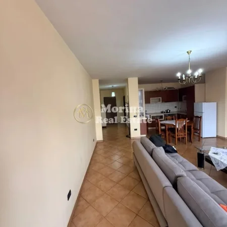Tirane, jepet me qera apartament 2+1 Kati 2, 120 m² 700 € (Rruga e Kavajes)