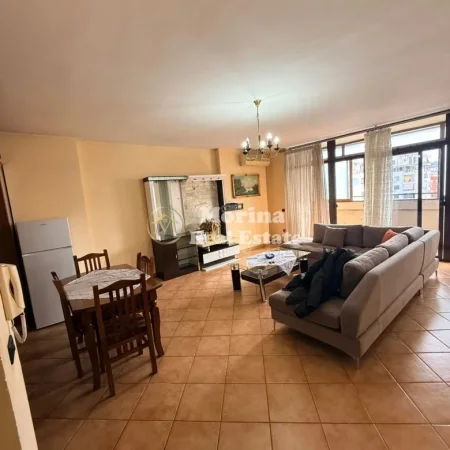 Tirane, jepet me qera apartament 2+1 Kati 2, 120 m² 700 € (Rruga e Kavajes)