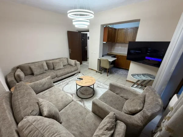 Tirane, jepet me qera apartament 1+1 Kati 3,
