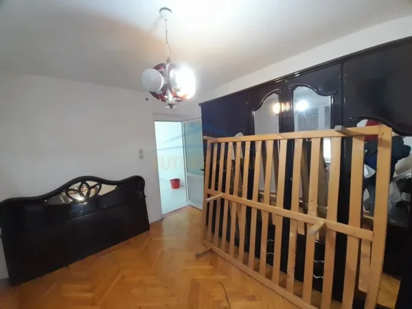 Tirane, jepet me qera apartament 1+1 Kati 5, 56 m² (Bulevardi Zogu i 1)