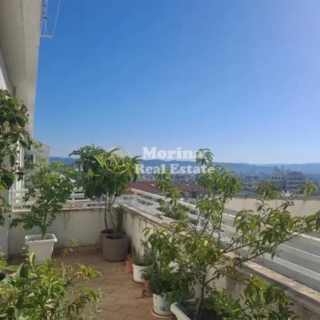 Tirane, jepet me qera ambjent biznesi Kati 5, 120 m² 2.500 € (Fresku)