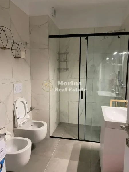 Tirane, jepet me qera apartament 1+1 Kati 10, 60 m² 500 € (Pediatria, QSUT)