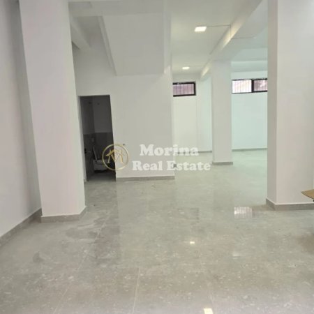 Tirane, jepet me qera ambjent biznesi Kati 0, 117 m² 750 € (21 Dhjetori)