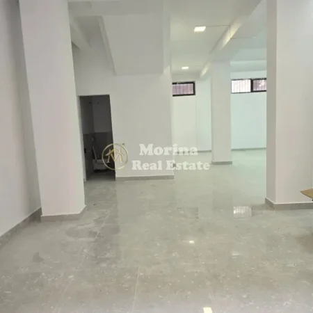 Tirane, jepet me qera ambjent biznesi Kati 0, 117 m² 750 € (21 Dhjetori)