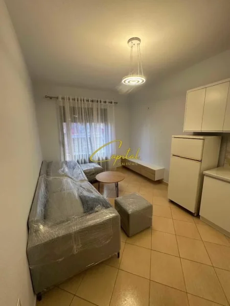Tirane, jepet me qera apartament 2+1 Kati 3, 75 m² 450 € (ASTIR)