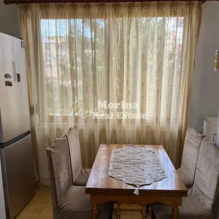 Tirane, jepet me qera apartament 1+1 Kati 2, 55 m² 400 € (Oxhaku)