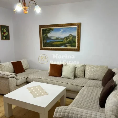 Tirane, jepet me qera apartament 1+1 Kati 2, 55 m² 400 € (Oxhaku)