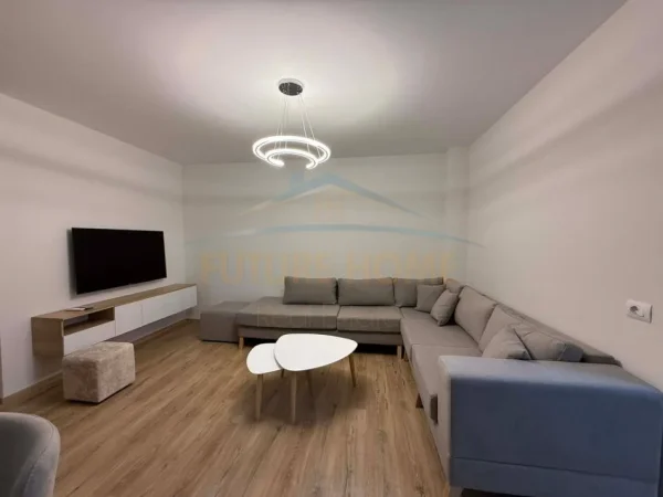 Tirane, jepet me qera apartament 2+1+2 Kati 4, 117 m² 700 € (DOGANA , Akses Tirana)